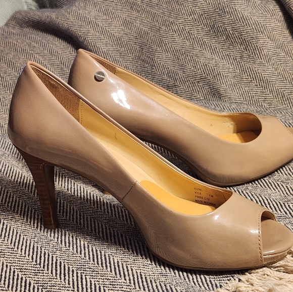 Open toe pumps - Picture 2 of 6